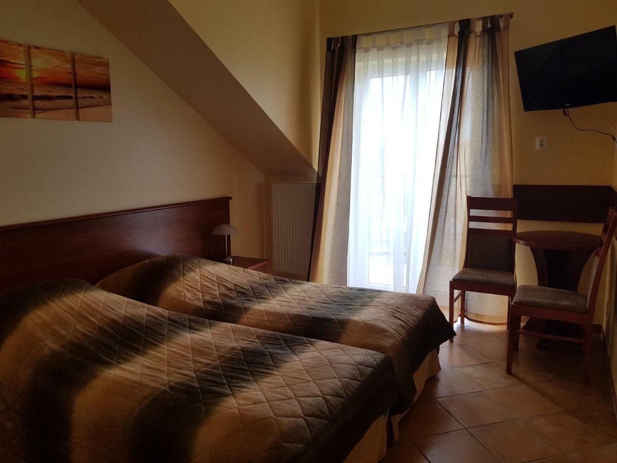 Bed and Breakfast Posejdon à Ustronie Morskie Extérieur photo